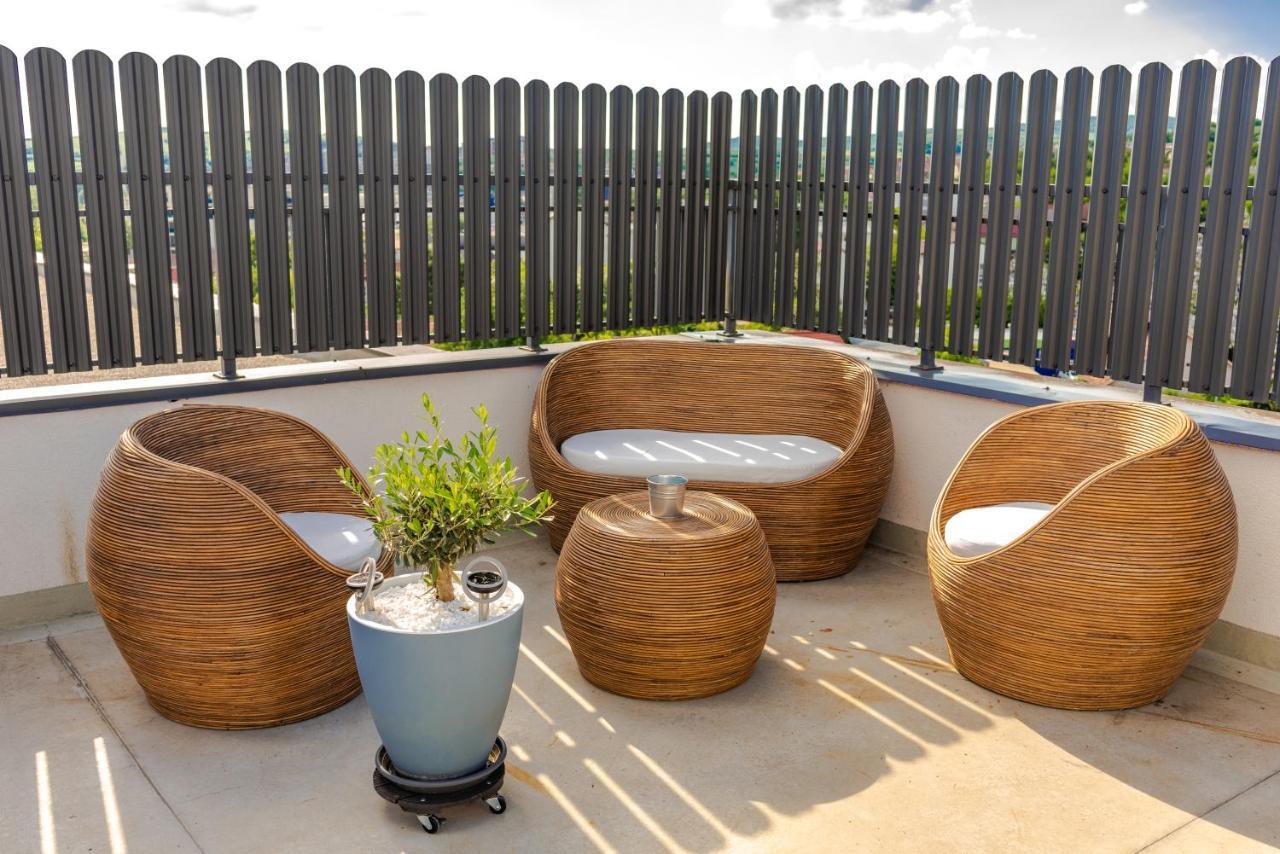 קלוז'-נאפוקה Thome Hoia Jacuzzi מראה חיצוני תמונה