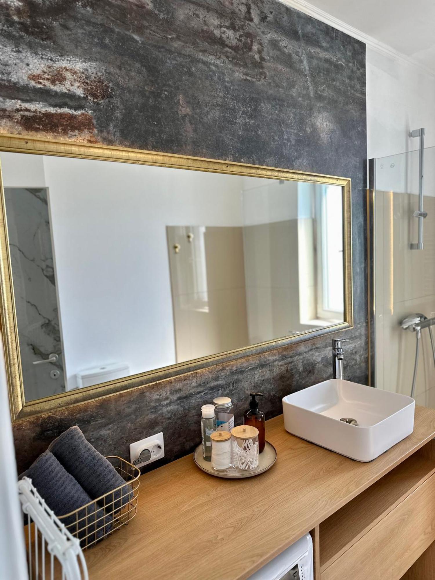 קלוז'-נאפוקה Thome Hoia Jacuzzi מראה חיצוני תמונה